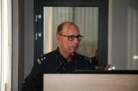 Zastępca Komendanta Miejskiego Policji w Bielsku-Białej mł. insp. Grzegorz Jakubiec podsumowuje pracę komendy.